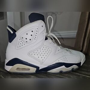 Air Jordan 6 retro ct8529 141. Mens Size 9.